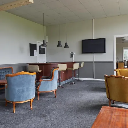 Alojamento de Acomodação e Pequeno-almoço Den Gamle Skole Ho Bugt *